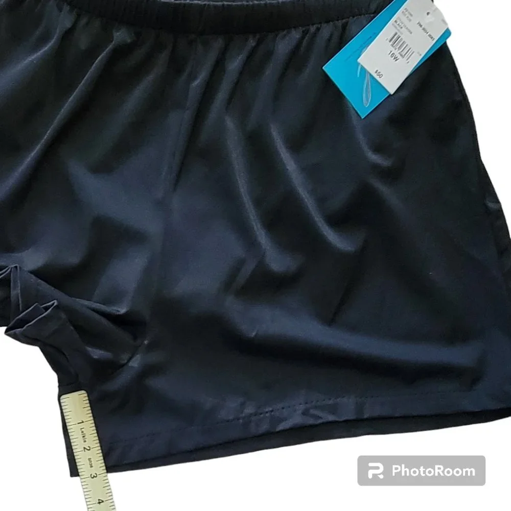 NWT Azul by Maxine of Hollywood Solid Black Swim Short NEW Plus Size 16W